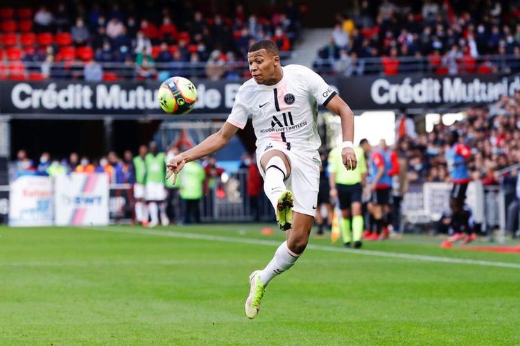 Mbappe 200-ə çatdı