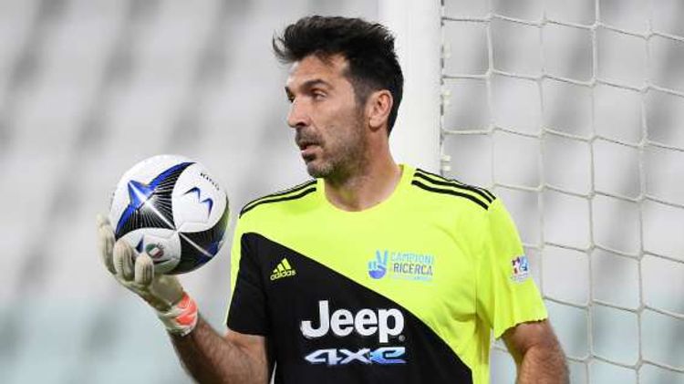 Buffon koronavirusa yoluxdu