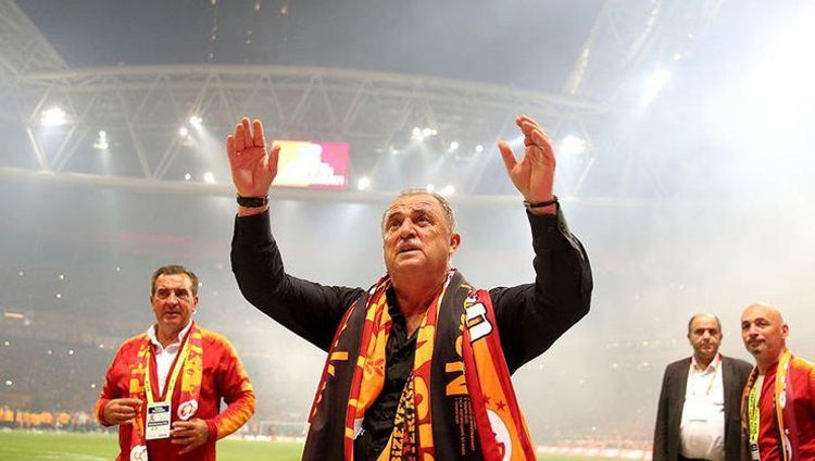 "Qalatasaray" Fatih Terimi yola saldı