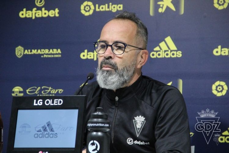 La Liqada daha bir istefa