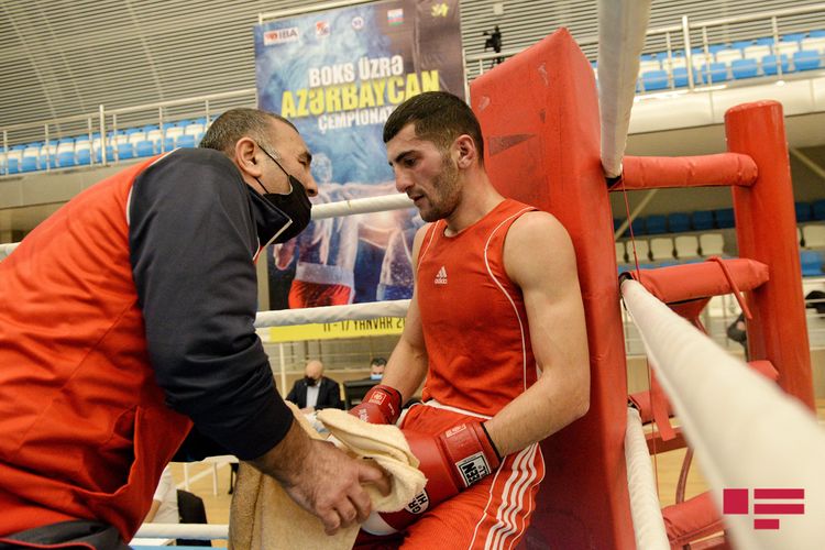 Dünya çempionu Azərbaycan çempionatına qələbə ilə başladı - FOTOSESSİYA