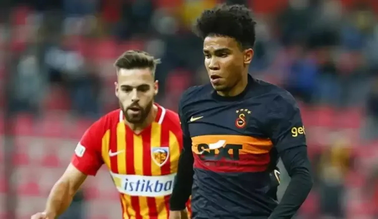 “Qalatasaray”da ayrılıq