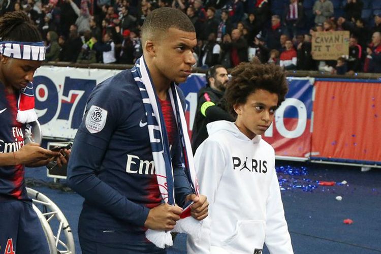 Mbappe qəzaya düşdü