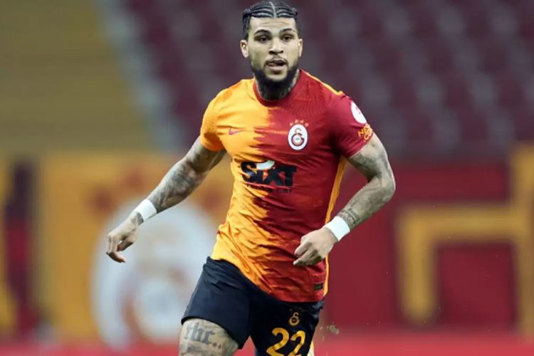 “Qalatasaray” milli üzvü ilə vidalaşdı