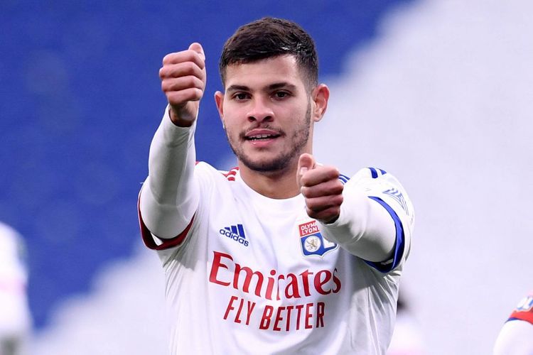 Braziliya millisinin futbolçusu Premyer Liqada