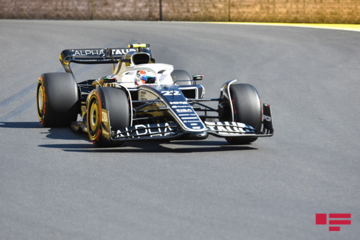 “Formula-2”: Sprint yarışları başladı 
