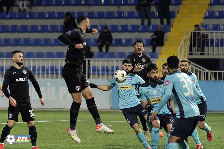 61-ci ev oyununda 30-cu məğlubiyyət