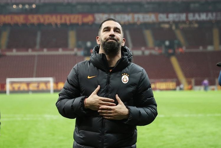 Arda Turan karyerasını bitirir