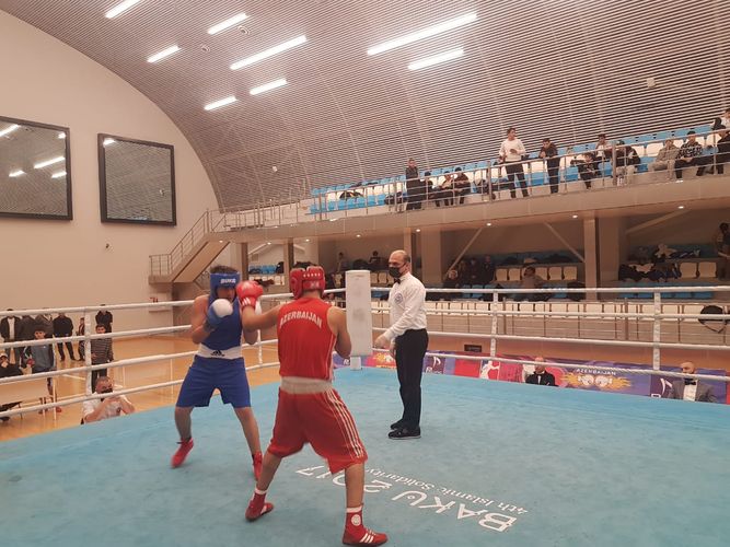 İkinci günün döyüşləri başa çatdı