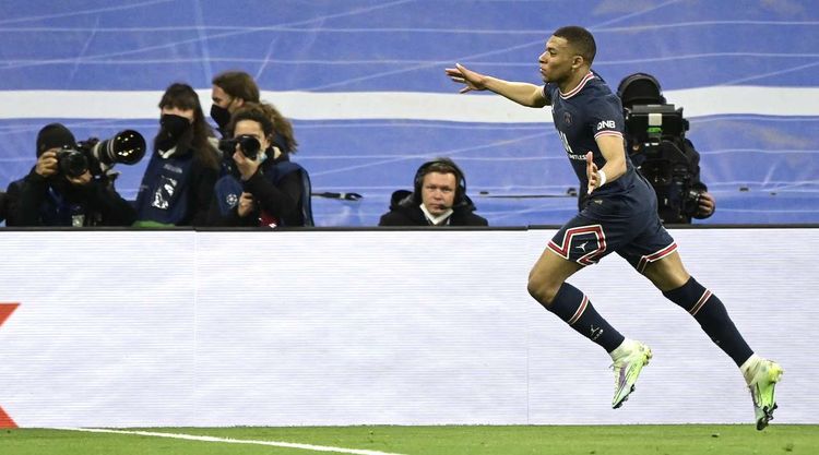 Mbappe İbrahimoviçi keçdi