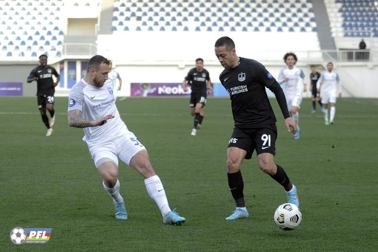 Bizim benzemalar: “Neftçi”nin cavana dəyən “qocaları”