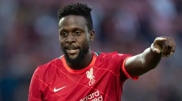 “Liverpul”un hücumçusu iki kluba təklif olundu