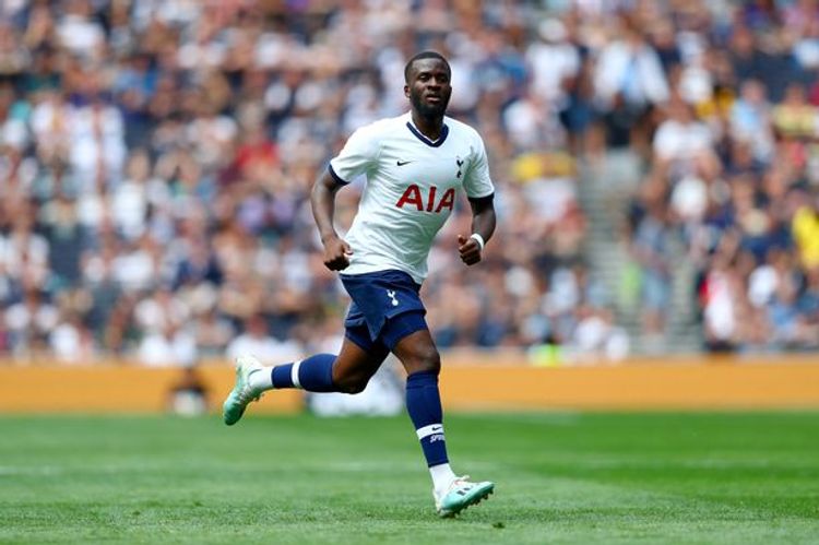 “Tottenhem”in futbolçusu Fransada qalır