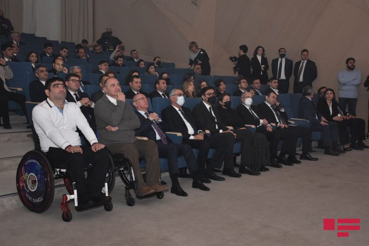 Gənclər və İdman Nazirliyinin yeni loqosu təqdim olundu - FOTOSESSİYA