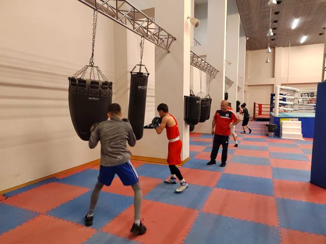 Boksçularımız Avropa birinciliyinin hazırlığına başladı