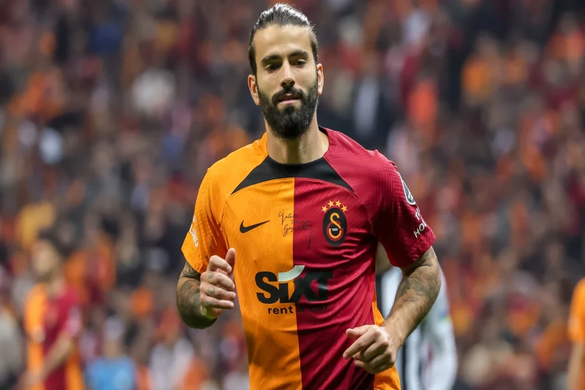 "Qalatasaray"da itki 