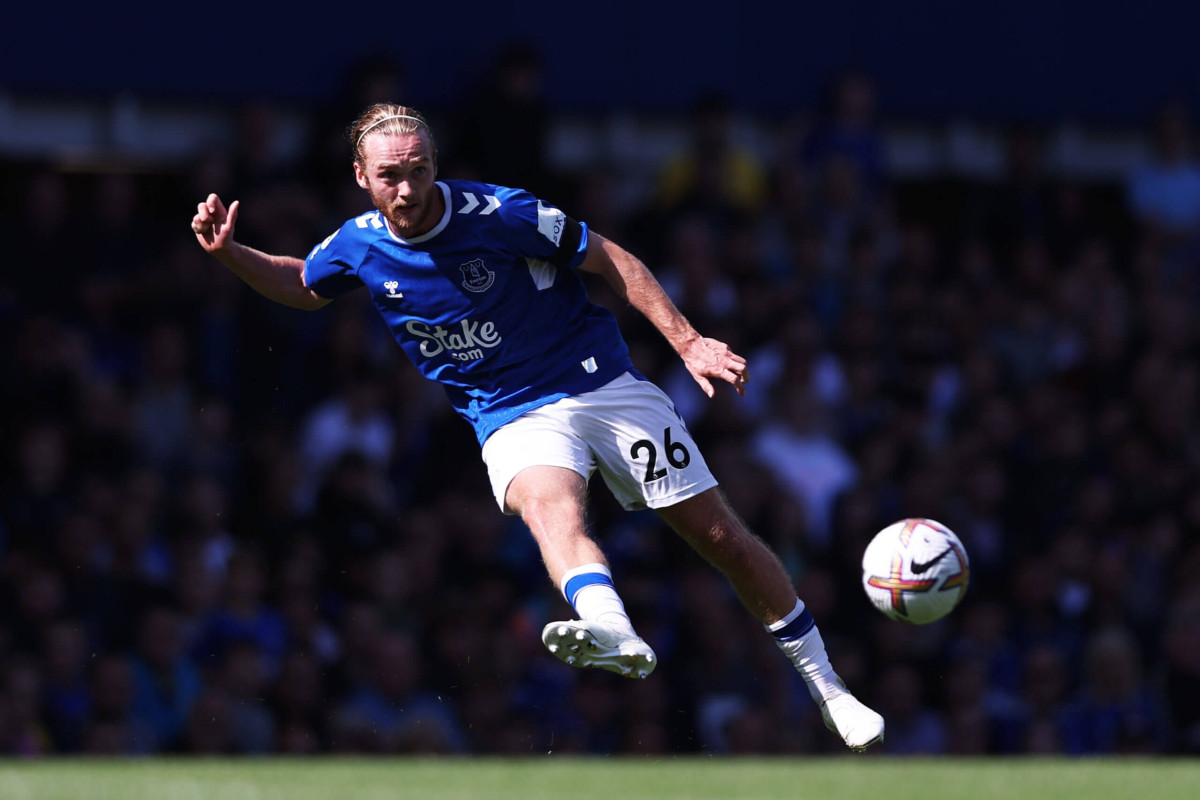 “Everton”dan ayrılan futbolçu özünə klub tapdı 