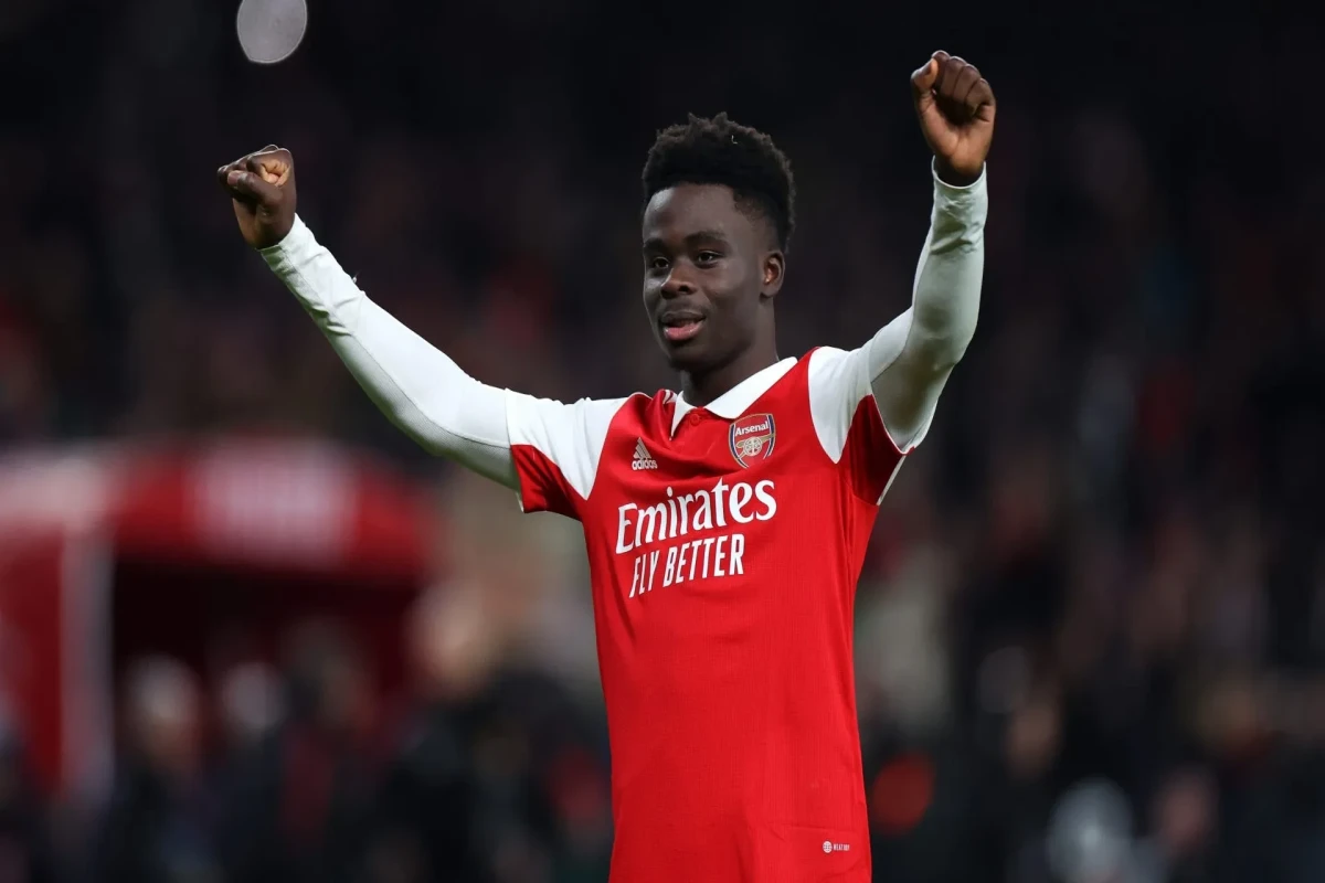 “Arsenal” Saka ilə müqaviləni yenilədi 