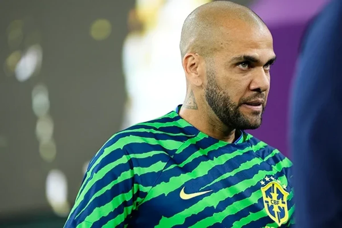 Dani Alves qovuldu – SƏBƏB 