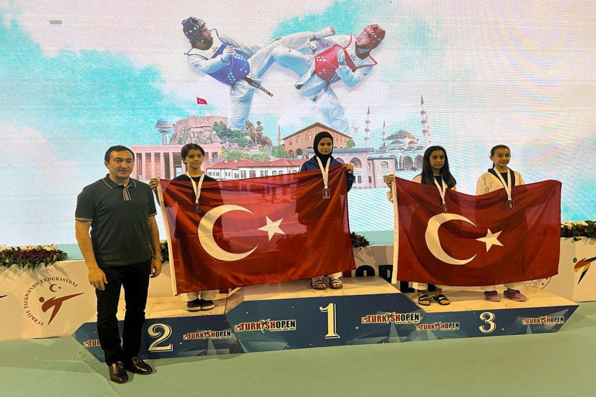 Taekvondoçularımızdan Türkiyədə 8 medal 