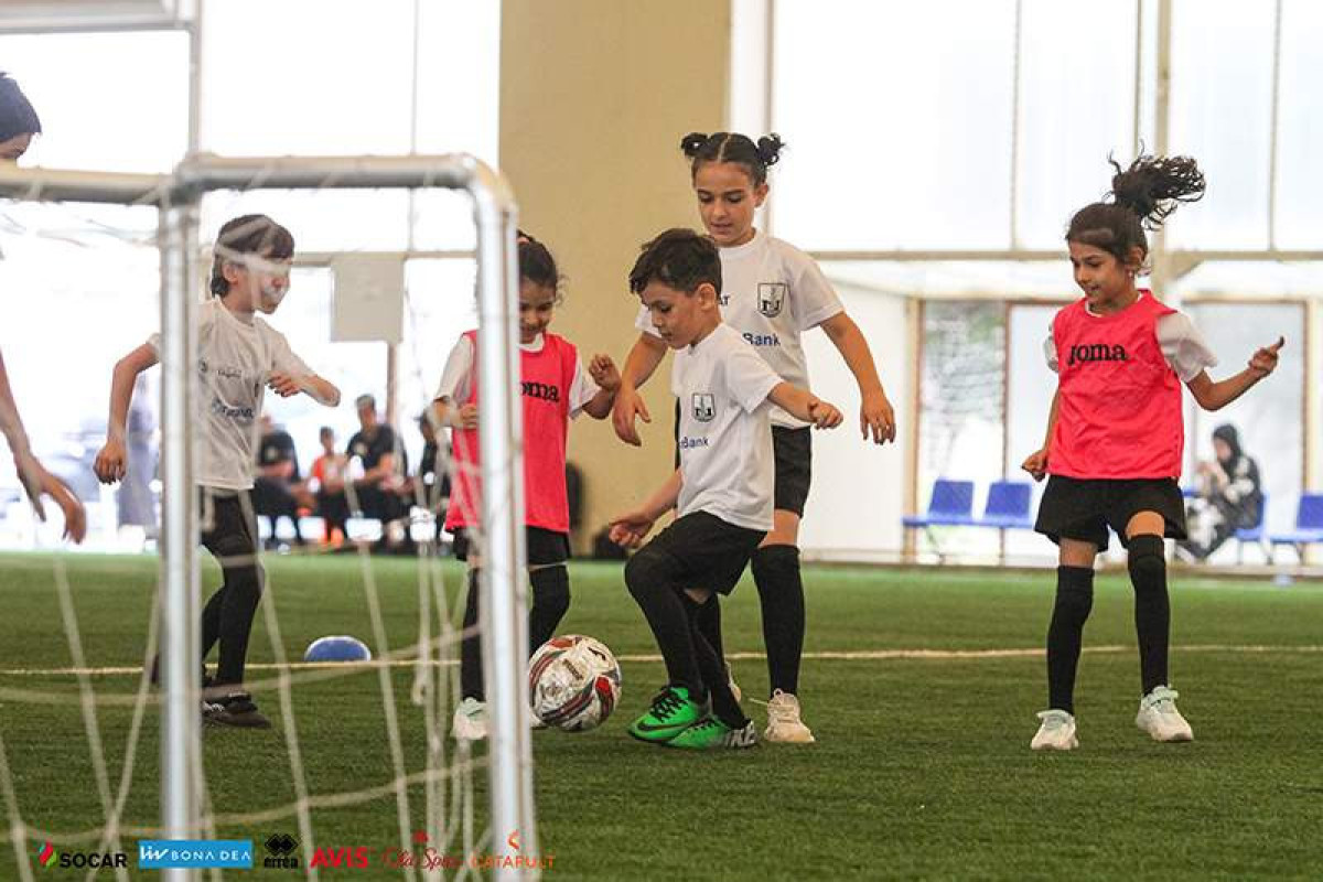 “V Neftçili Yay Futbol Düşərgəsi” layihəsinə start verdi - FOTOLENT 