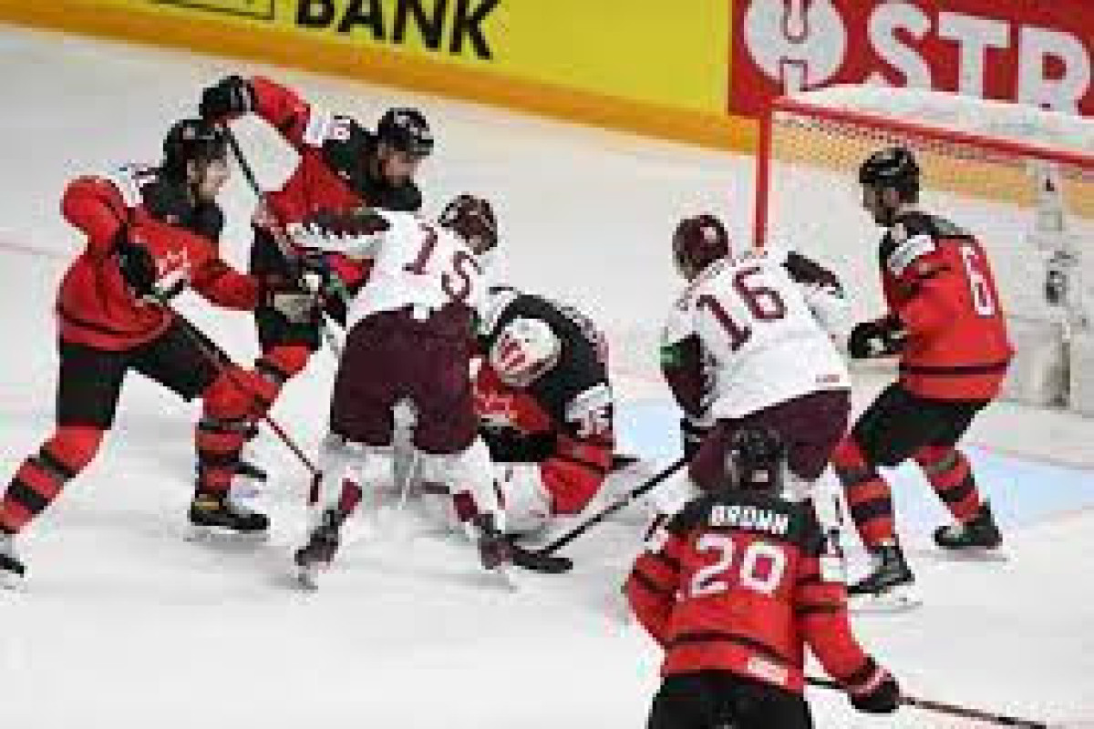Латвия суперлига. Хоккей Латвия-Канада 2:0. Латвия США МЧМ хоккей. Сборная Латвии по хоккею.