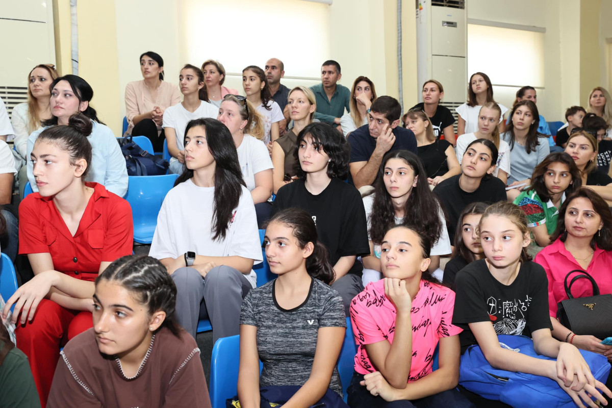 Azərbaycan Voleybol Federasiyasında görüş  