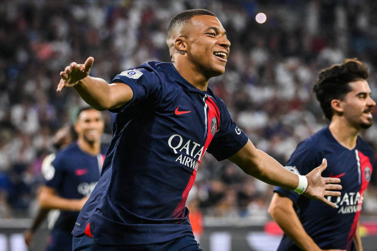 Mbappe "Real"la müqavilə imzaladı