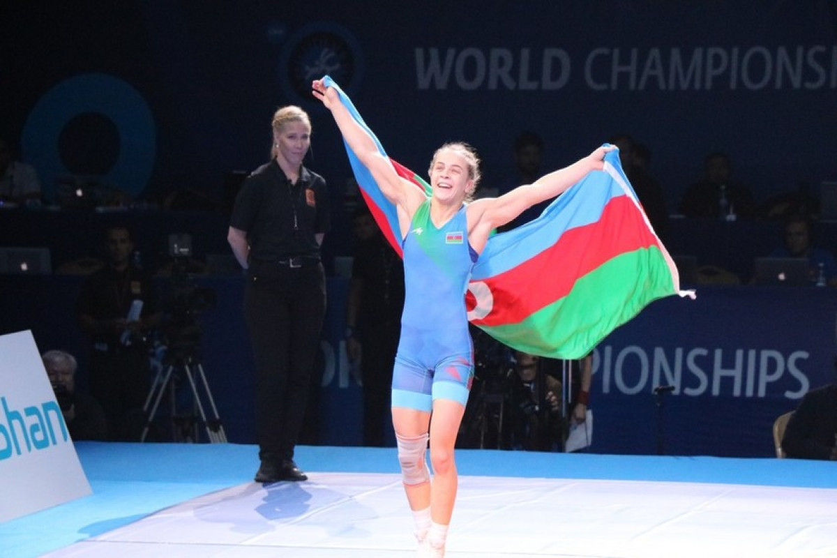 Mariya Stadnik yarımfinala yüksəldi