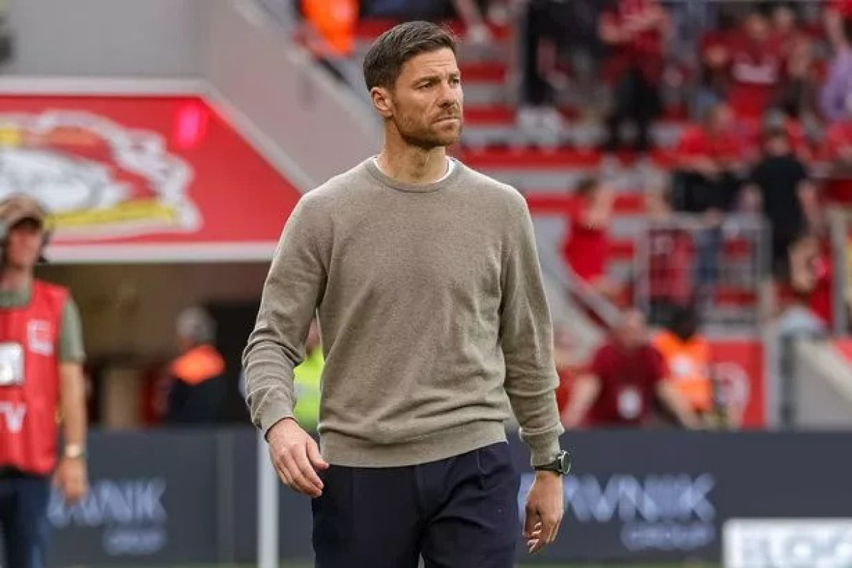 Xabi Alonso yalnız bir kluba rəhbərlik etməyə hazırdır