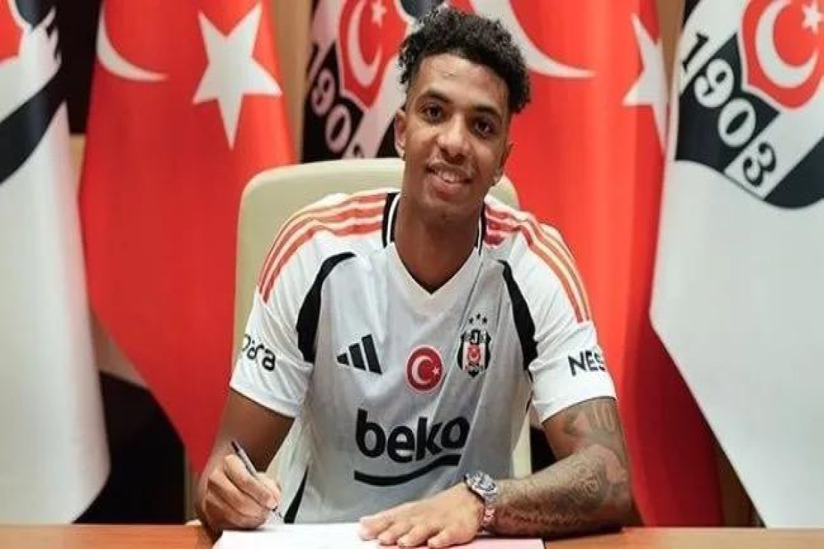 "Beşiktaş" transferi rəsmiləşdirib