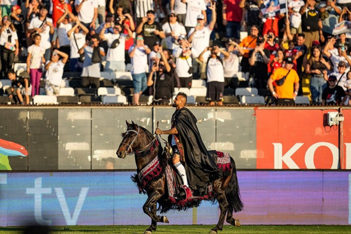 Arturo Vidal üçün görünməmiş mərasim  - FOTO 