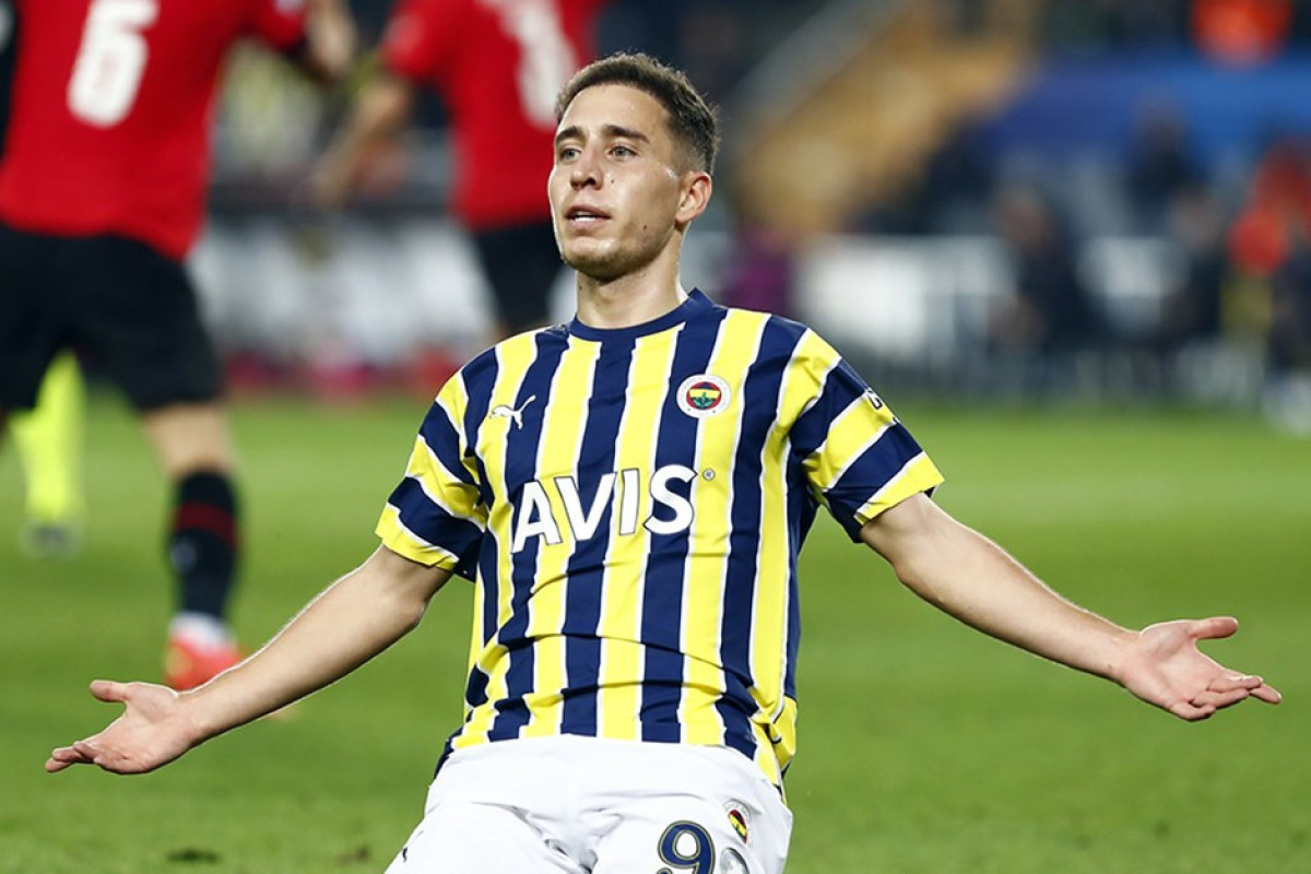 Emre Mor "Fənərbaxça"dan ayrılmaq istəyir 