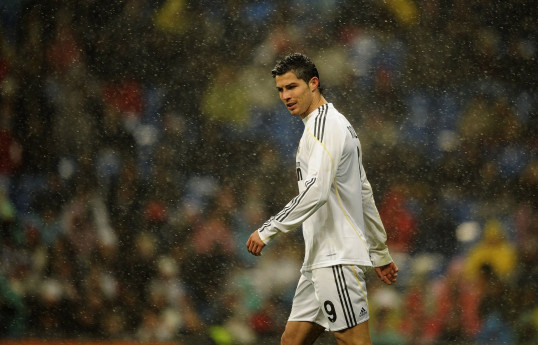 Kriştiano Ronaldonun Karyerasından Unudulmaz 10 An