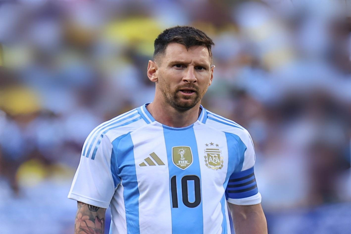 Messi bir matçda iki rekorda imza atıb