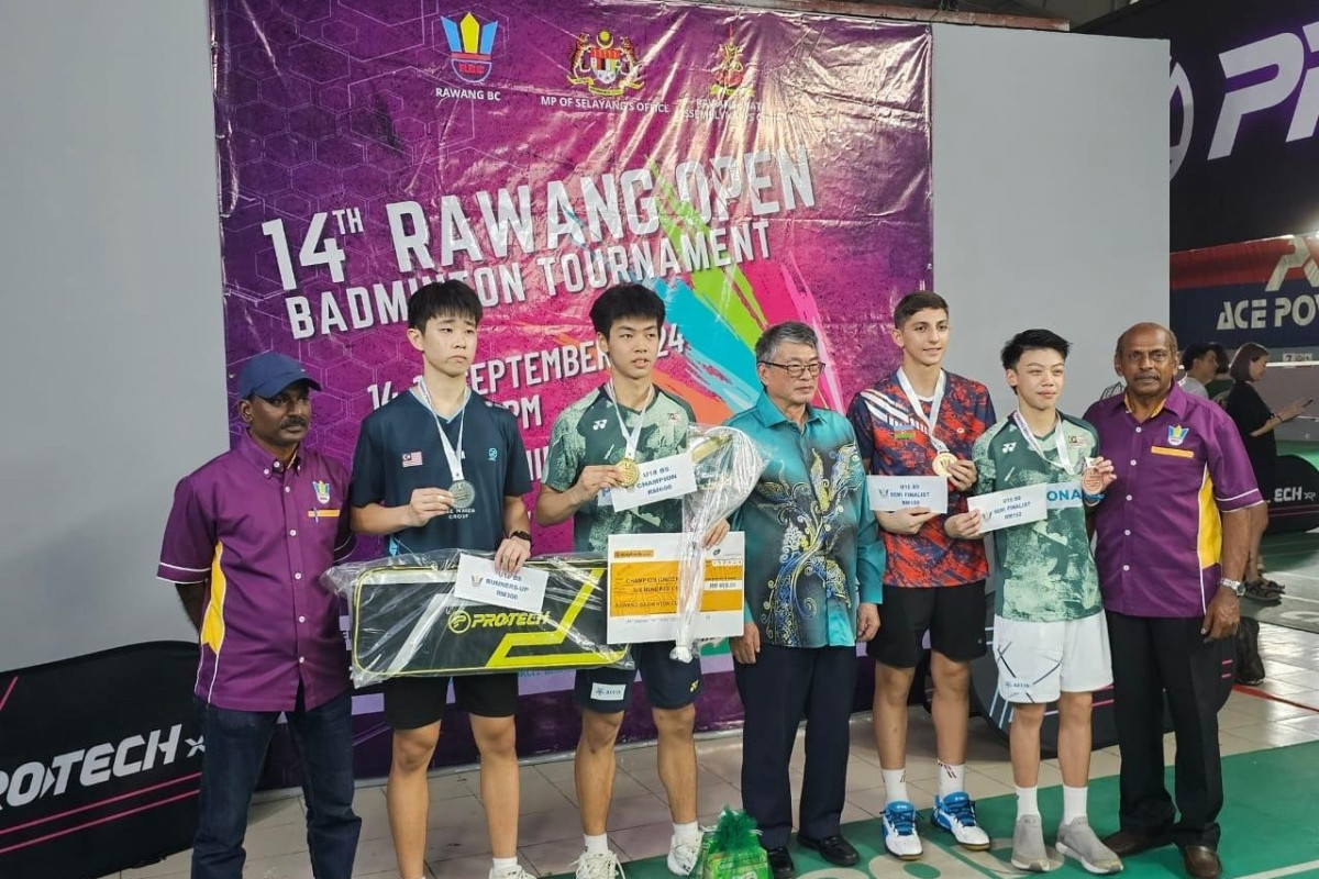 Badmintonçumuz Malayziyada bürünc medal qazandı