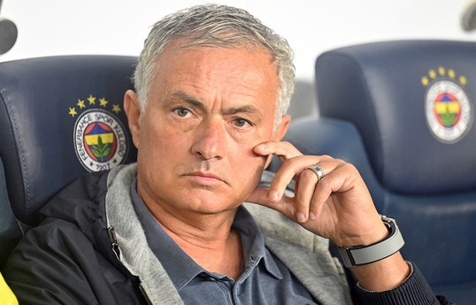 Mourinyo: "Konfrans şənbə günü başladı, bazar günü bitdi"