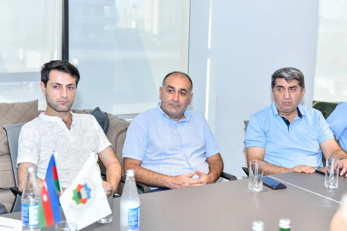 Mahir Məmmədov Bakıda, regionlarda və xaricdə yaşayan azərbaycanlı məşqçilərlə görüşüb - FOTO 