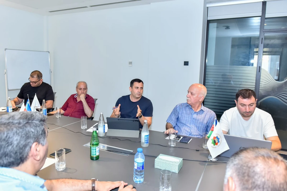 Mahir Məmmədov Bakıda, regionlarda və xaricdə yaşayan azərbaycanlı məşqçilərlə görüşüb - FOTO 