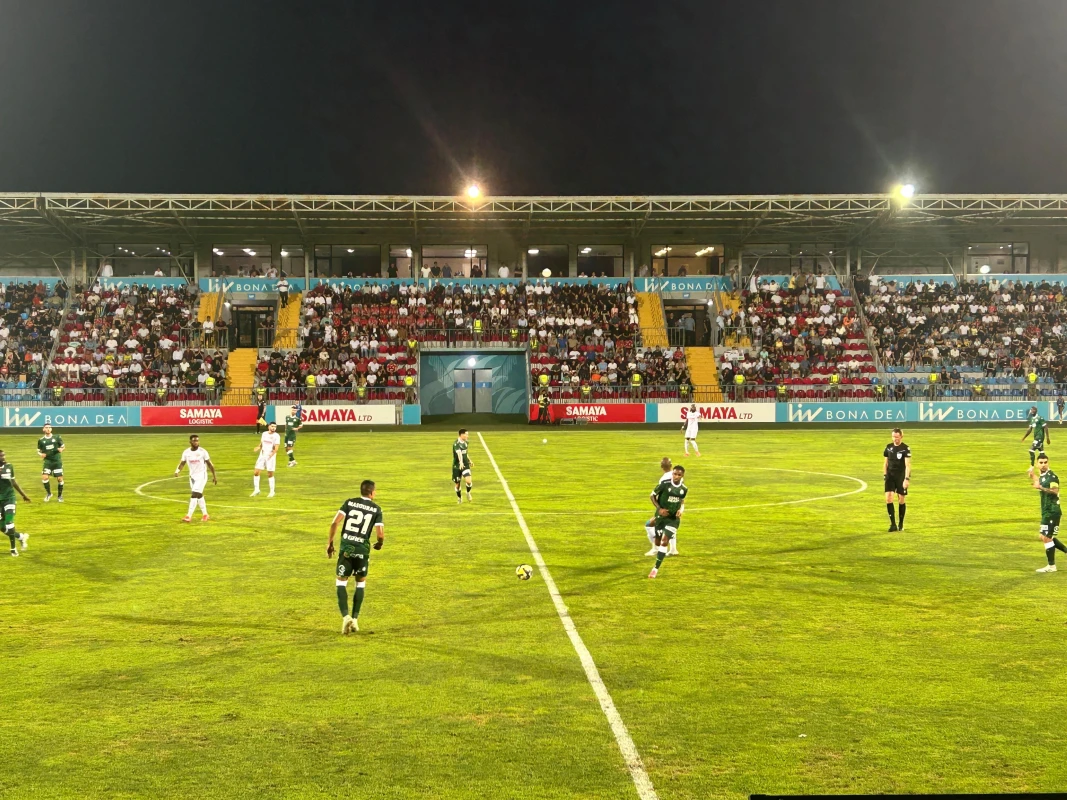 KL: "Araz” evdə böyük hesabla məğlub oldu - YENİLƏNİB 