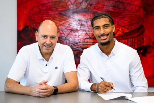 “Sevilya”nın müdafiəçisi Bundesliqa klubunda - RƏSMİ 