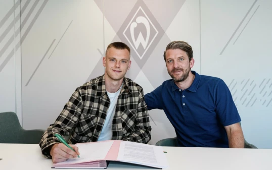 “Arsenal”ın qolkiperi Bundesliqa klubunda - RƏSMİ 