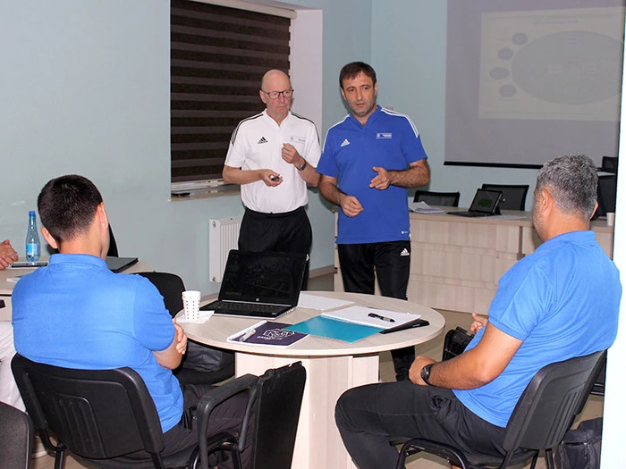 UEFA Pro kursunun III mərhələsi keçirilir - FOTO 
