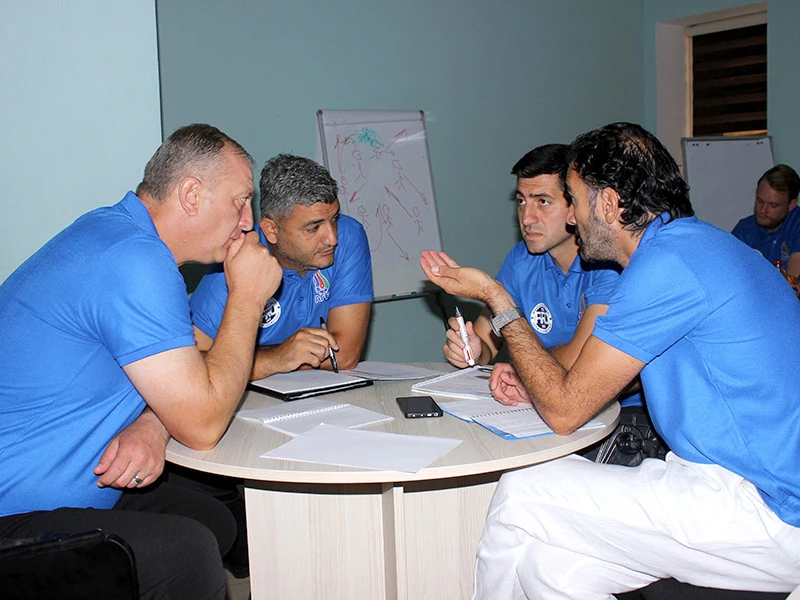 UEFA Pro kursunun III mərhələsi keçirilir - FOTO 