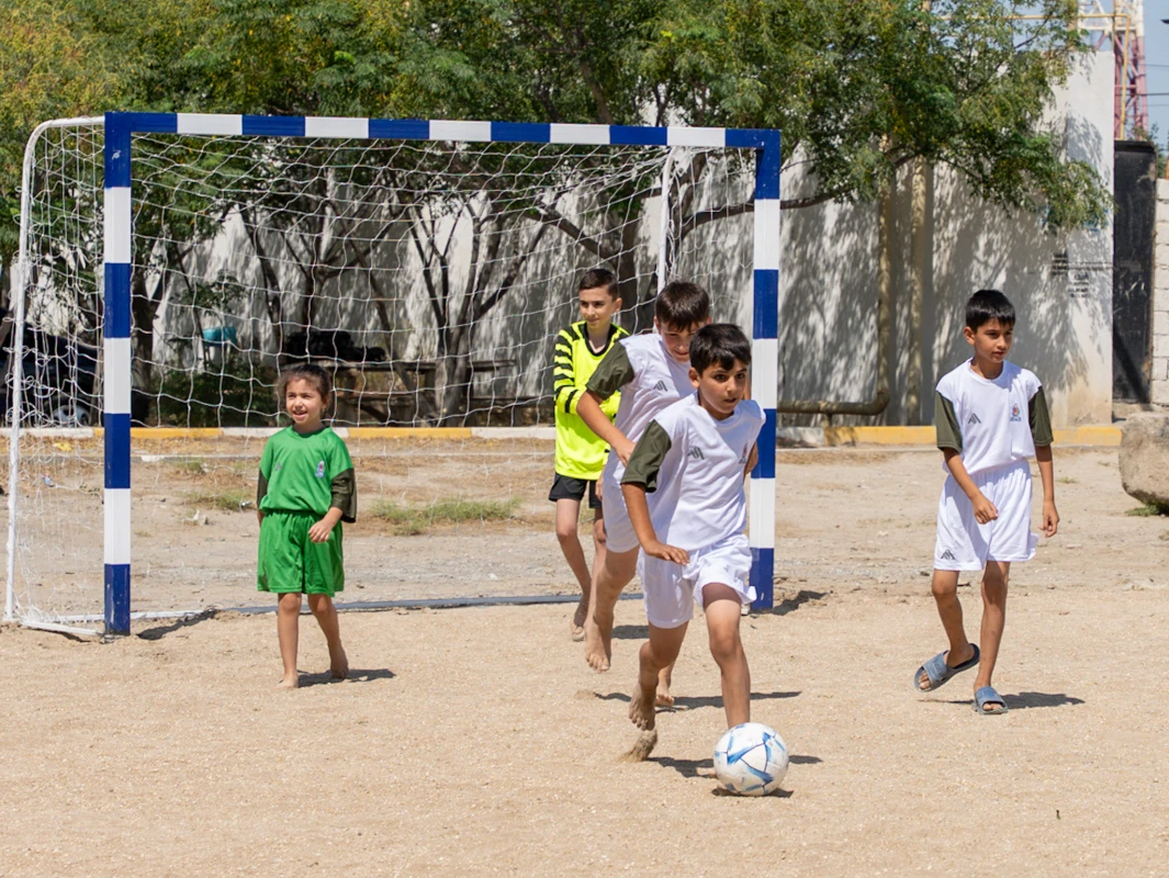 AFFA azyaşlıları futbol inventarları ilə təmin edib - FOTO 