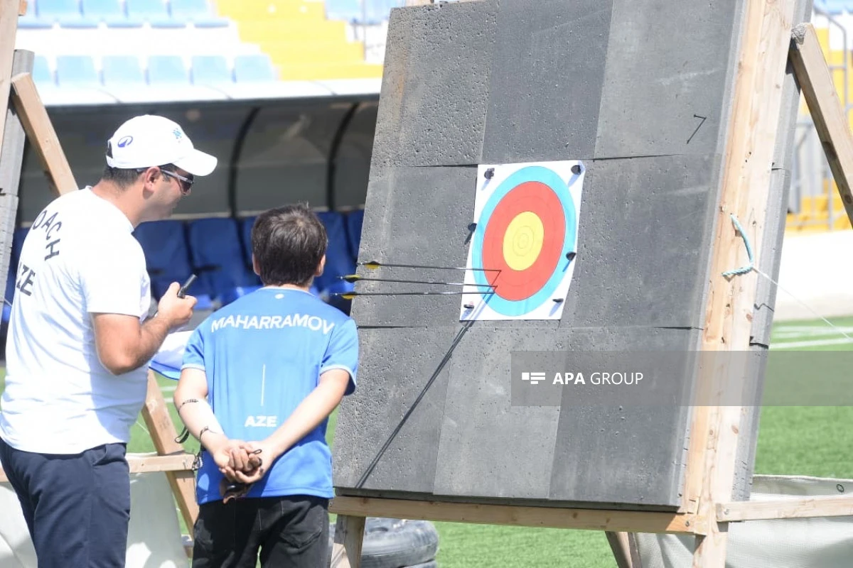 Bakıda Kamandan Oxatma üzrə Ölkə Birinciliyinin final mərhələsi keçirilir - FOTO 