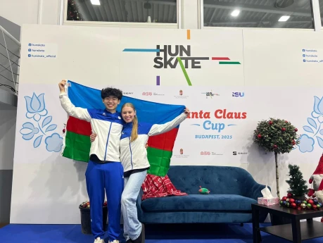 Azərbaycanın buzüstü rəqs cütlüyü dünya çempionatına vəsiqə qazanıb