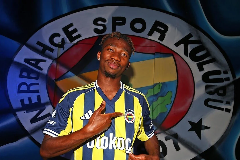 “Fənərbaxça”nın futbolçusu İngiltərə yolunda