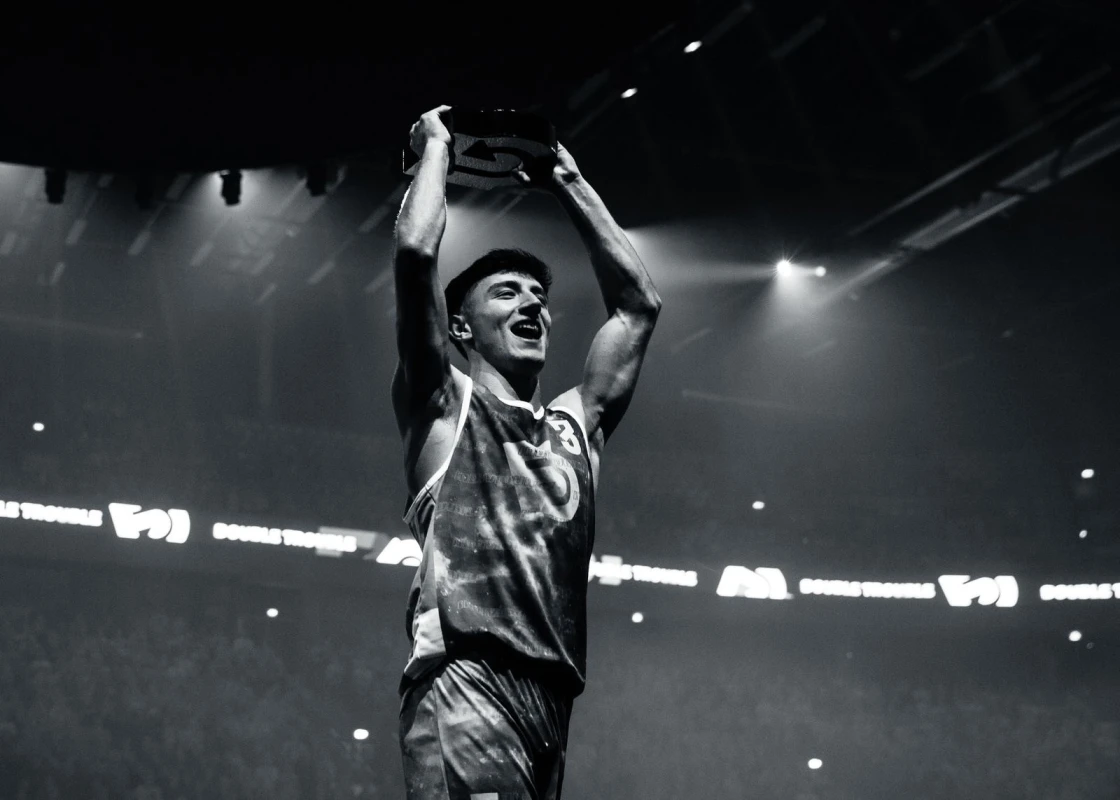 Tofiq Əliyev yenidən beynəlxalq gimnastika liqasının qalibi olub - VİDEO 