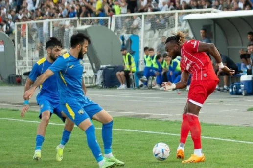 "Araz-Naxçıvan" "Kəpəz"ə qarşı  - YENİLƏNİR 